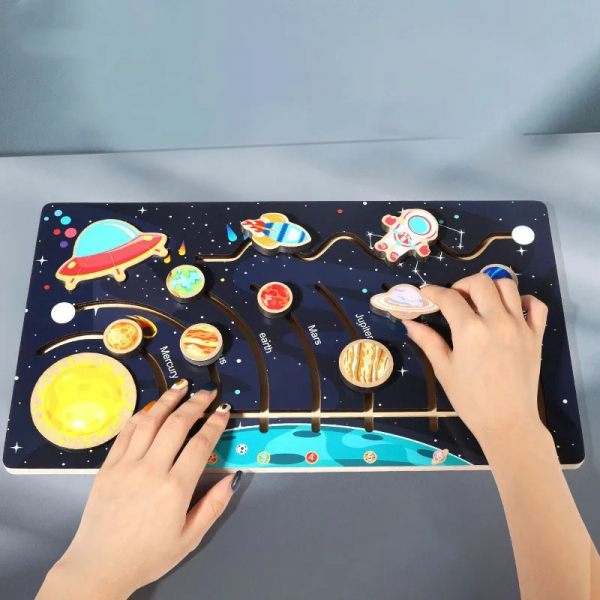 DREWNIANY UKŁAD SŁONECZNY